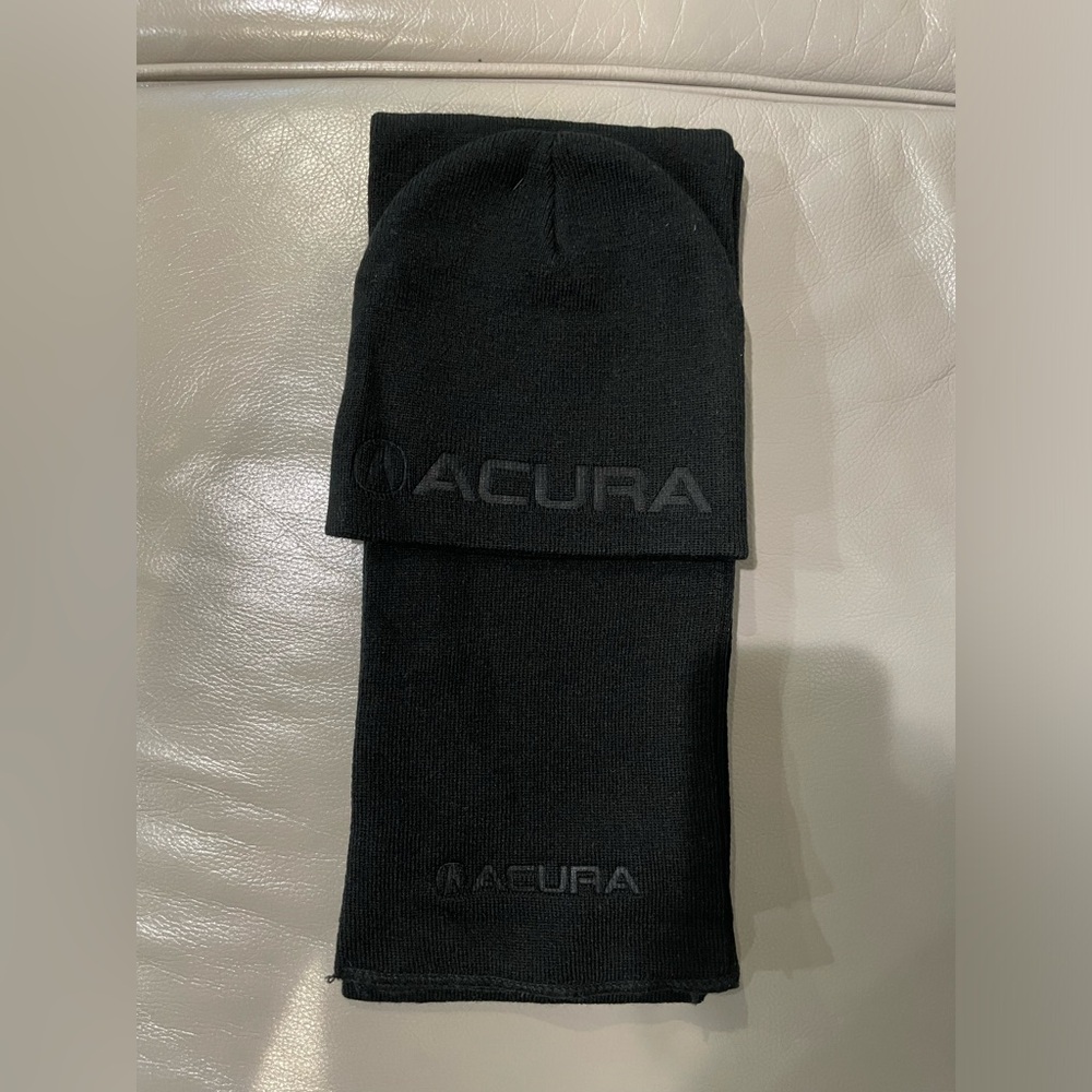 Brand New Official Acura Scarf and Hat Set